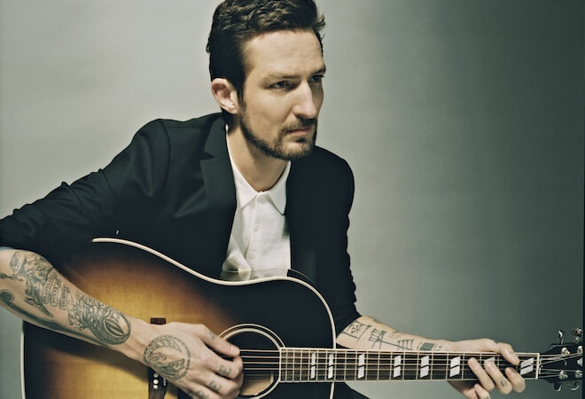 Frank Turner Presseimage 01 by James Medina